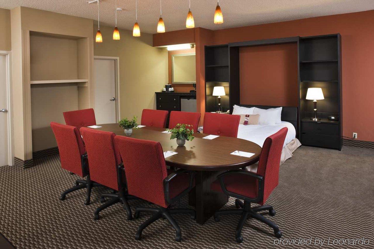 Hampton Inn Asheville - Biltmore Area Επιχειρήσεις φωτογραφία