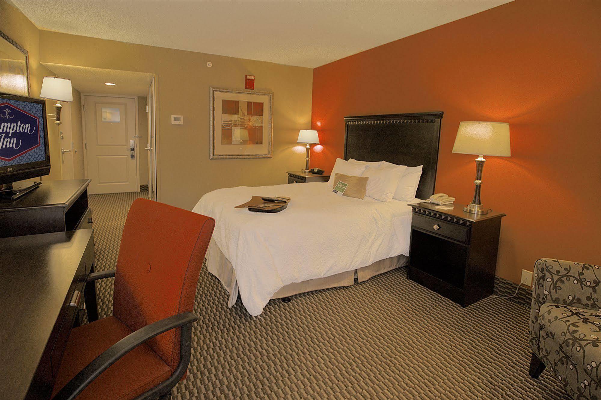 Hampton Inn Asheville - Biltmore Area Εξωτερικό φωτογραφία